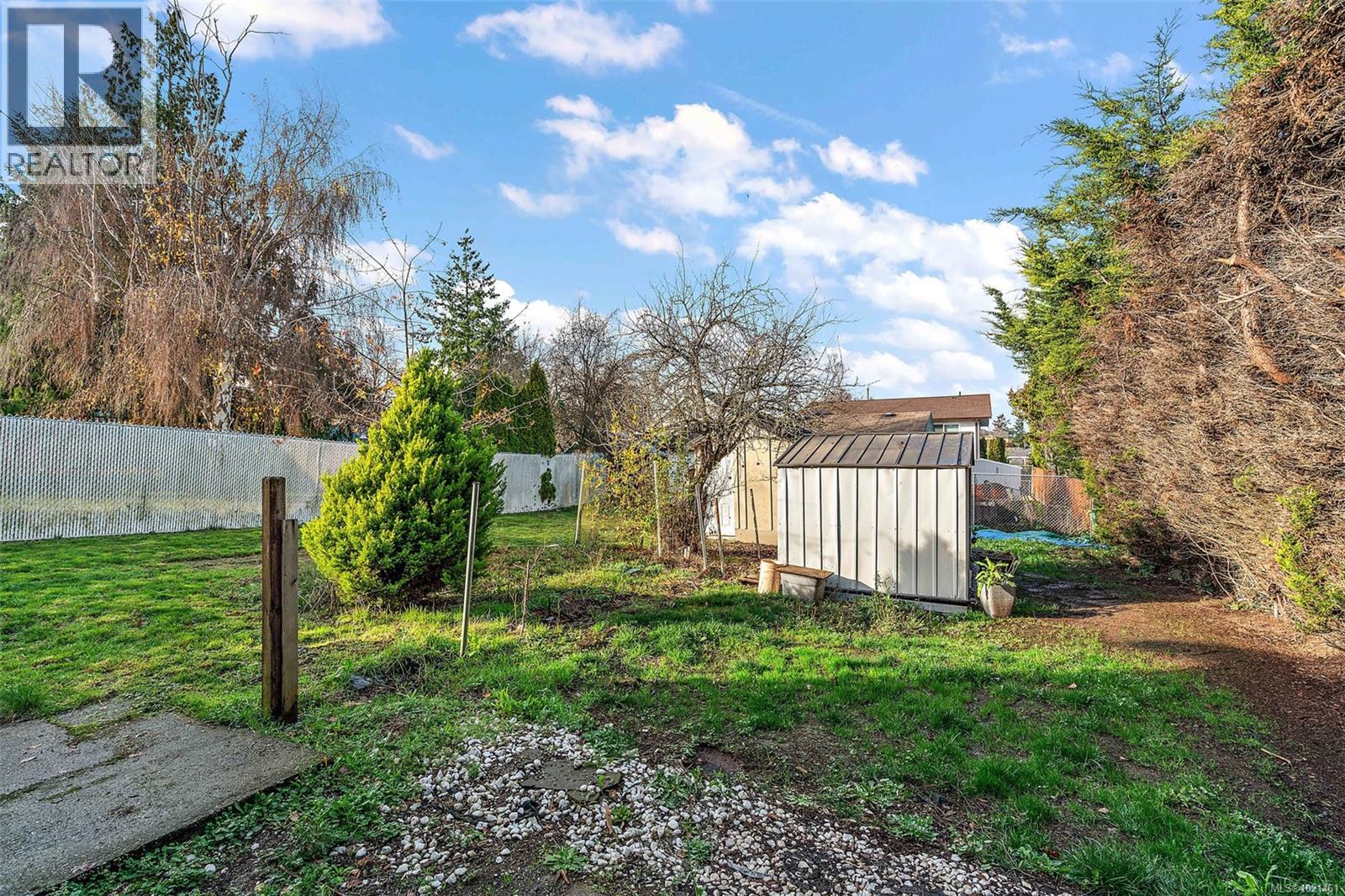 3020 3022 Donald St, Saanich, British Columbia  V9A 1Y2 - Photo 81 - 1021461