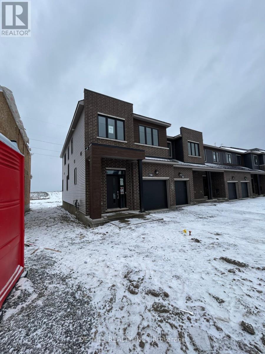 746 Fairline Row, Ottawa, Ontario  K2V 0V7 - Photo 1 - X12614514