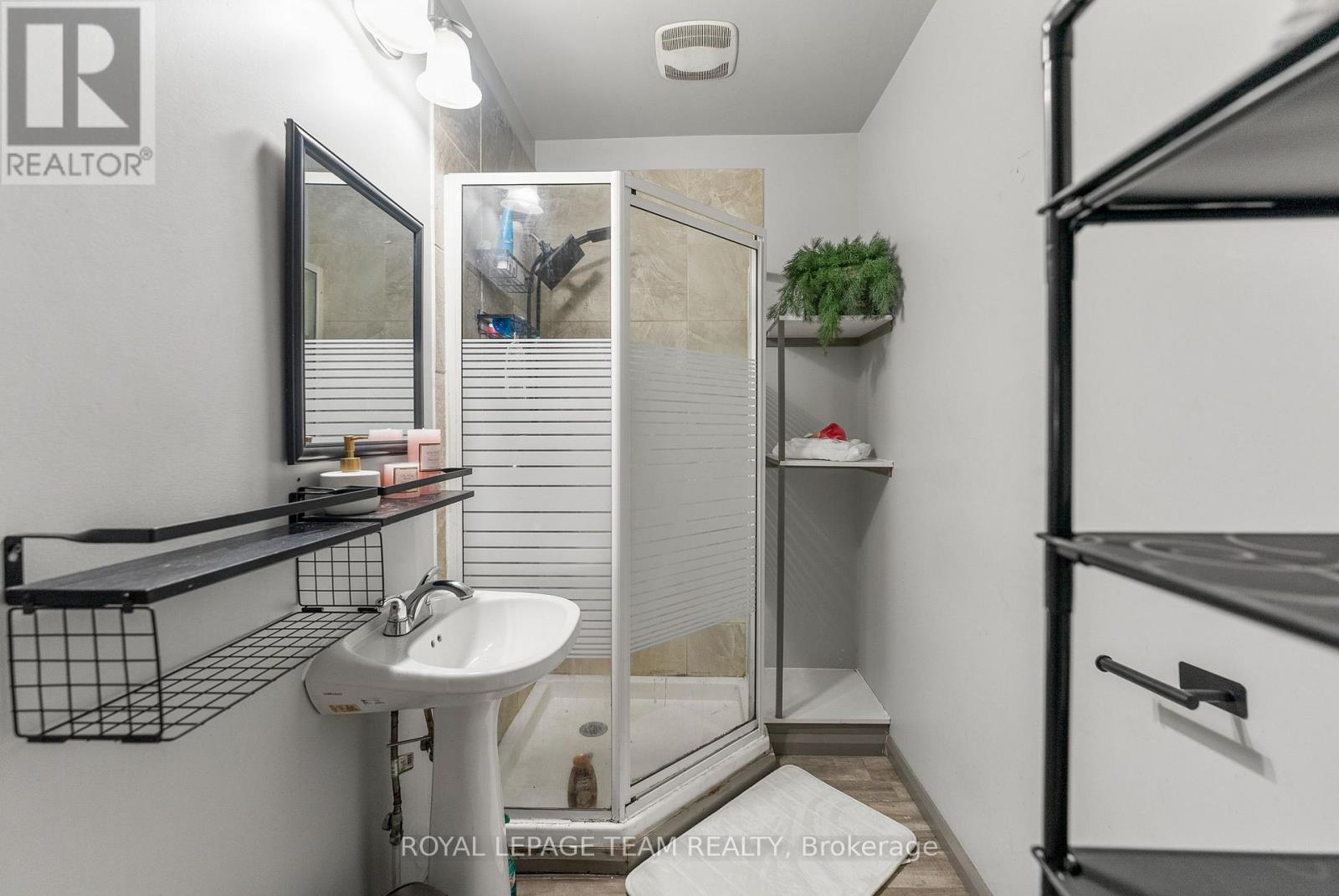 21 Philip Street, Madawaska Valley, Ontario  K0J 1B0 - Photo 12 - X12614536