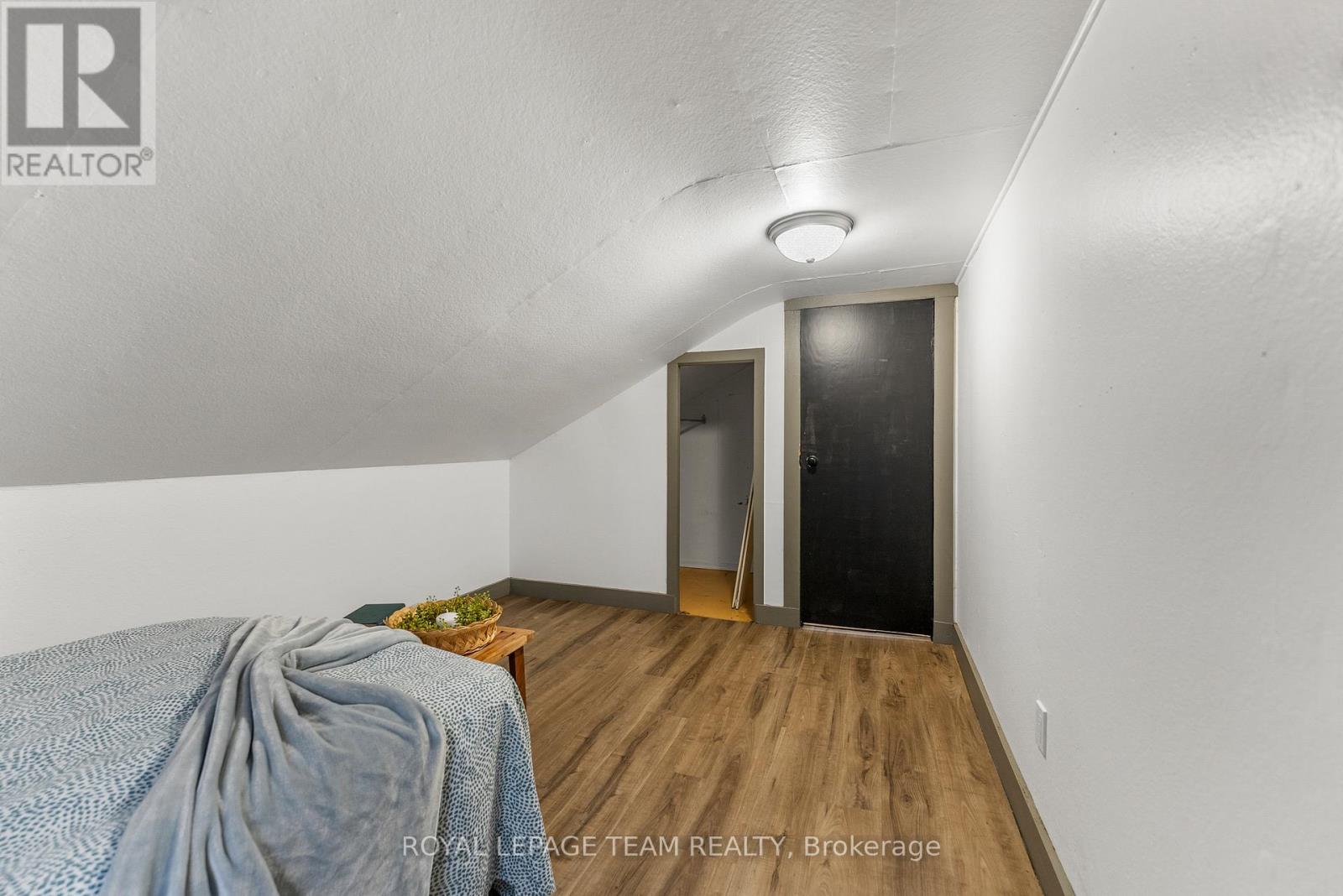 21 Philip Street, Madawaska Valley, Ontario  K0J 1B0 - Photo 19 - X12614536