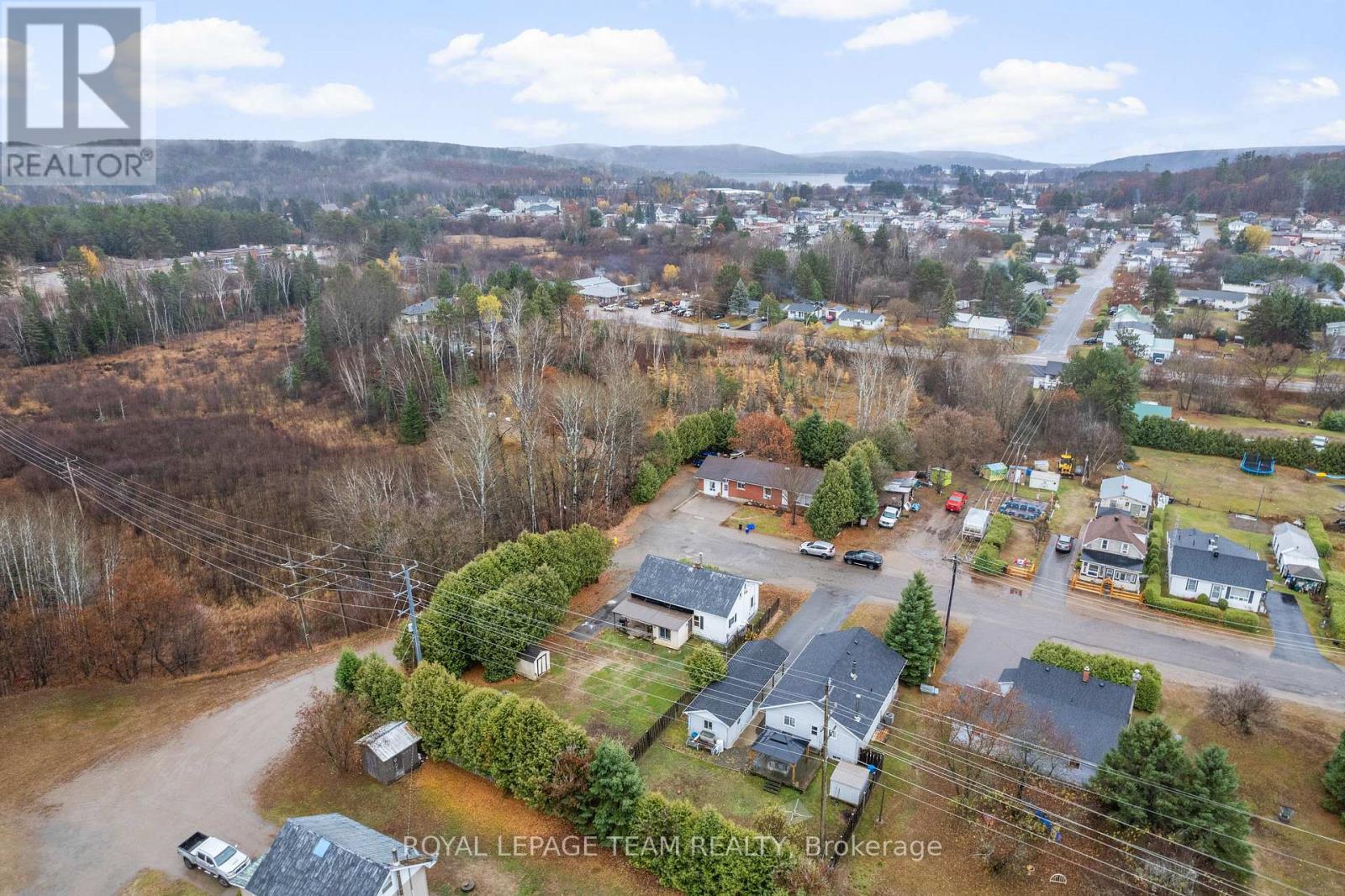 21 Philip Street, Madawaska Valley, Ontario  K0J 1B0 - Photo 34 - X12614536