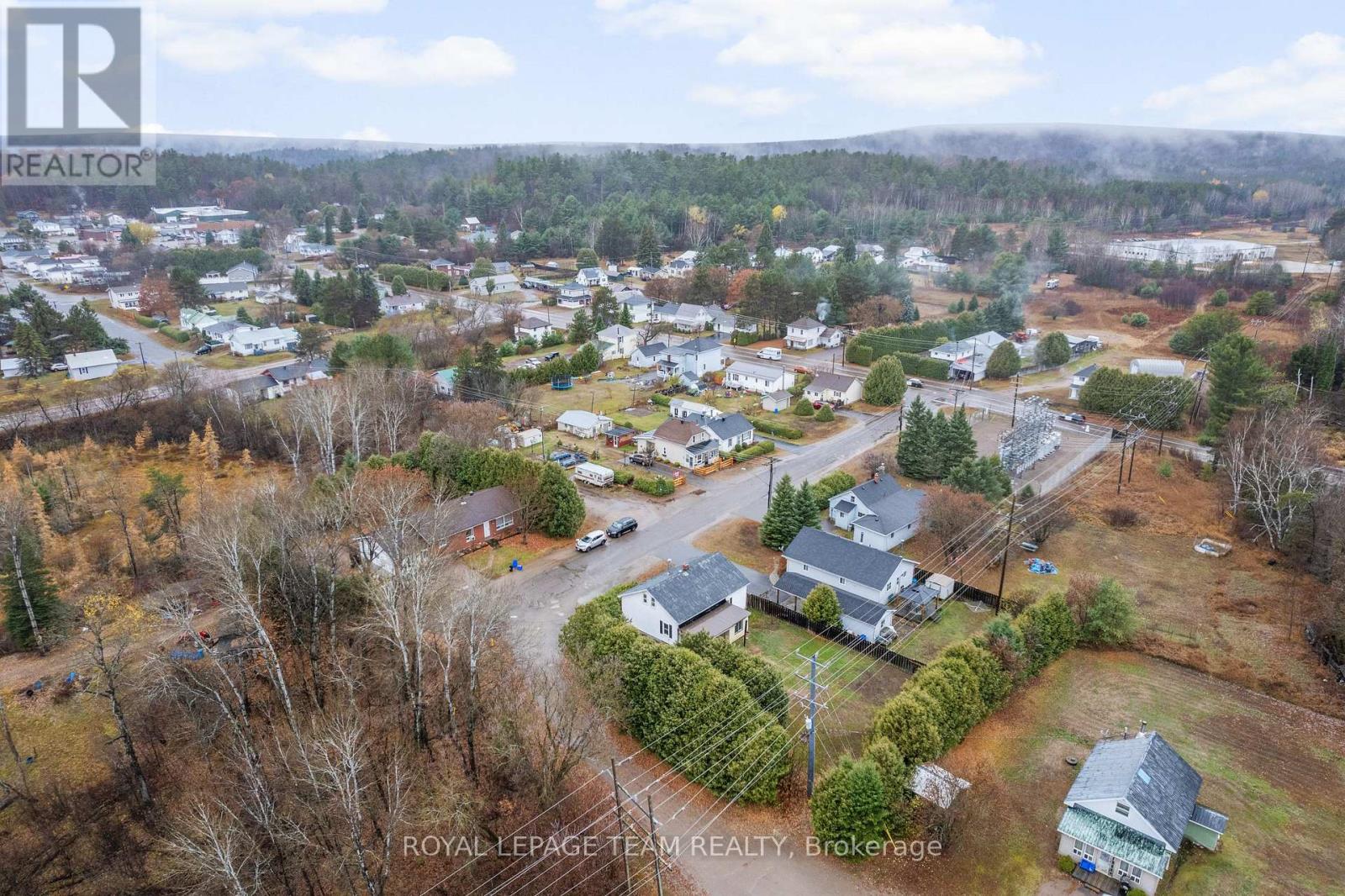 21 Philip Street, Madawaska Valley, Ontario  K0J 1B0 - Photo 36 - X12614536