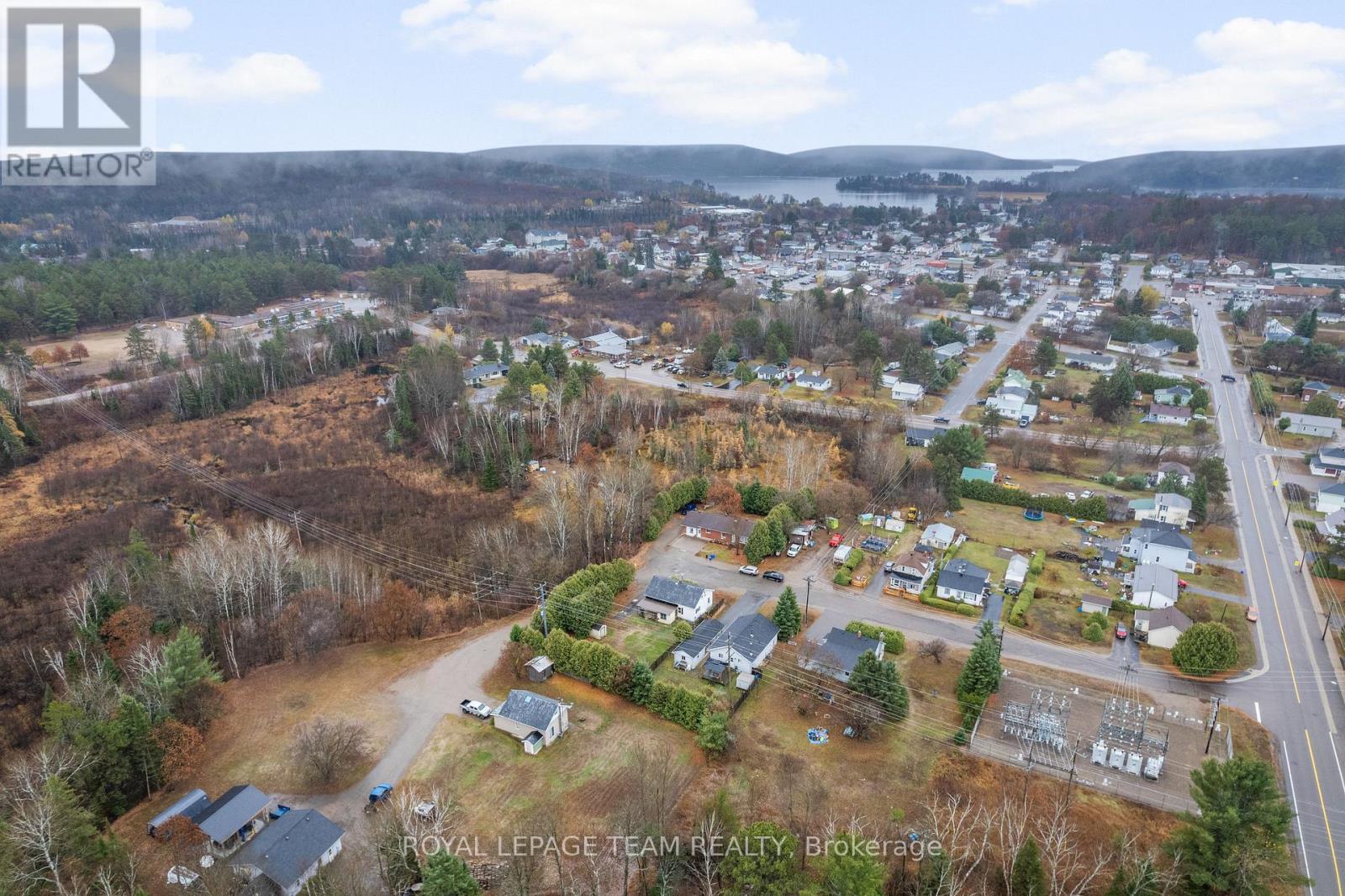 21 Philip Street, Madawaska Valley, Ontario  K0J 1B0 - Photo 37 - X12614536