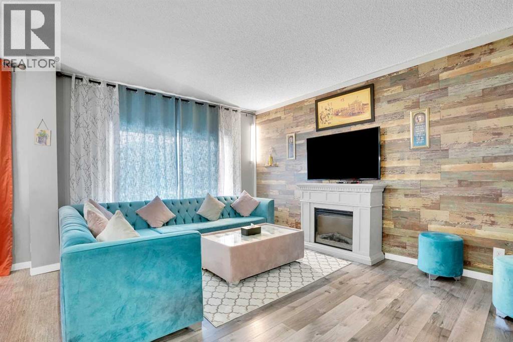 100 Kingsbury Close Se, Airdrie, Alberta  T4A 0R3 - Photo 5 - A2274360