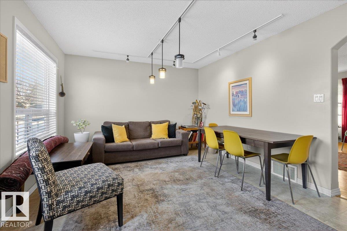 1921 Garnett Wy Nw, Edmonton, Alberta  T5T 6T6 - Photo 19 - E4467812