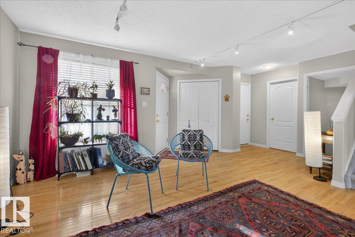 1921 Garnett Wy Nw, Edmonton, Alberta  T5T 6T6 - Photo 8 - E4467812