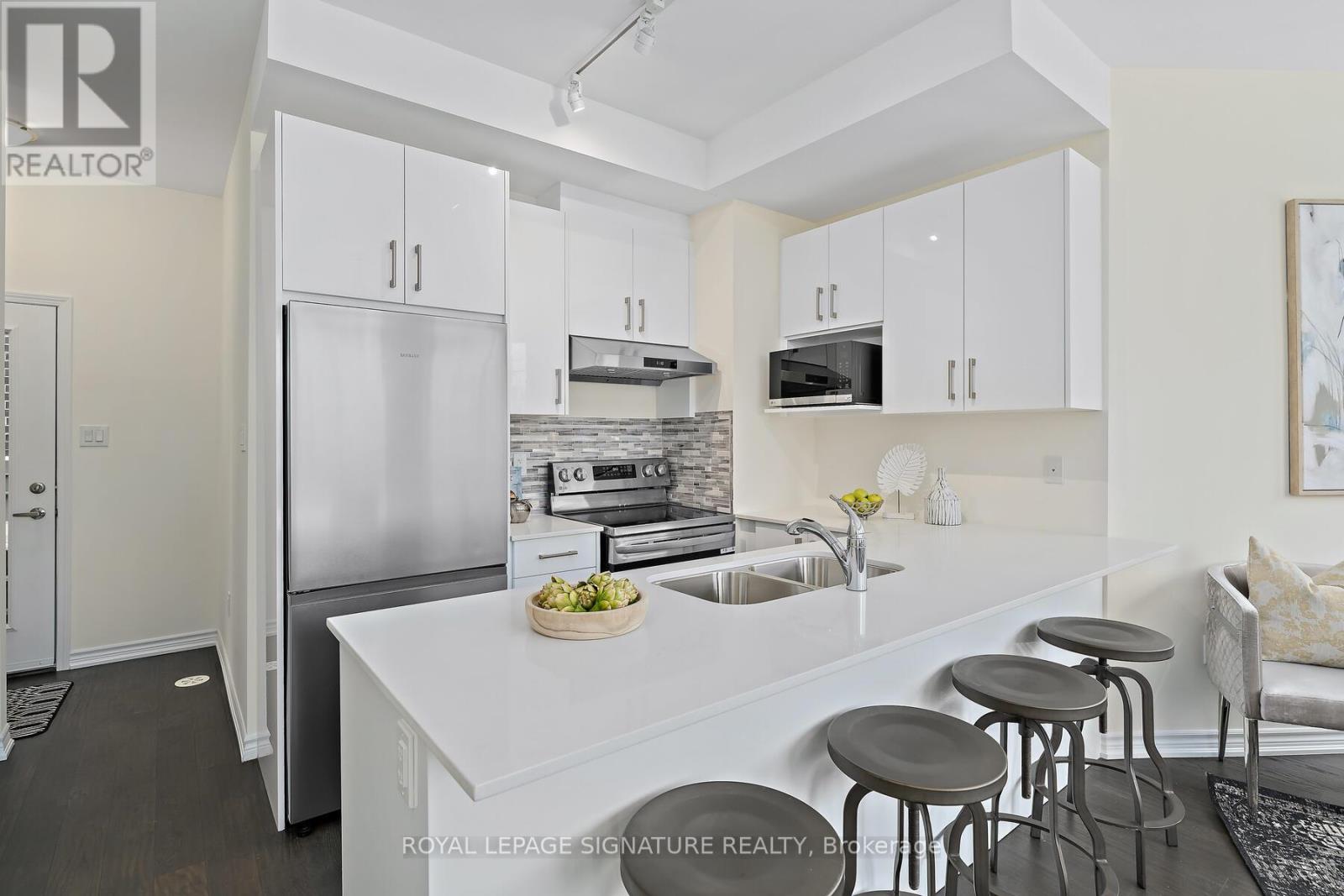 2 Curlew Drive, Toronto, Ontario M3A 0A8 - Photo 5 - C12614492