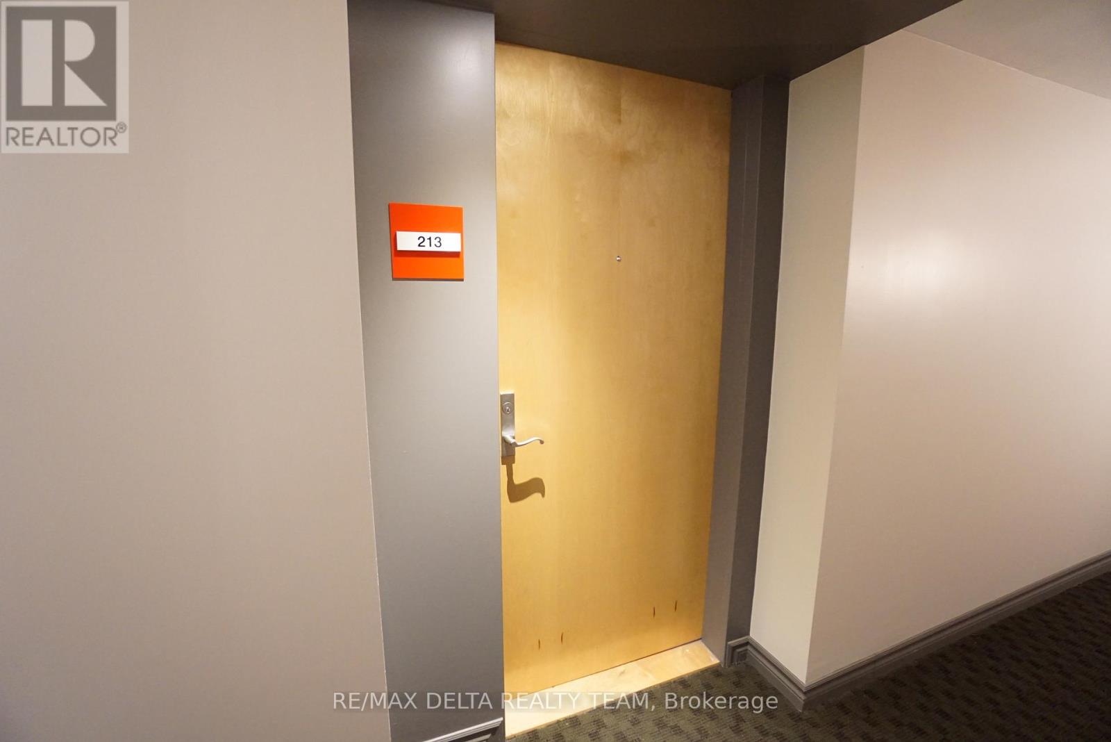 213 - 200 Lett Street, Ottawa, Ontario K1R 0A7 - Photo 10 - X12609338