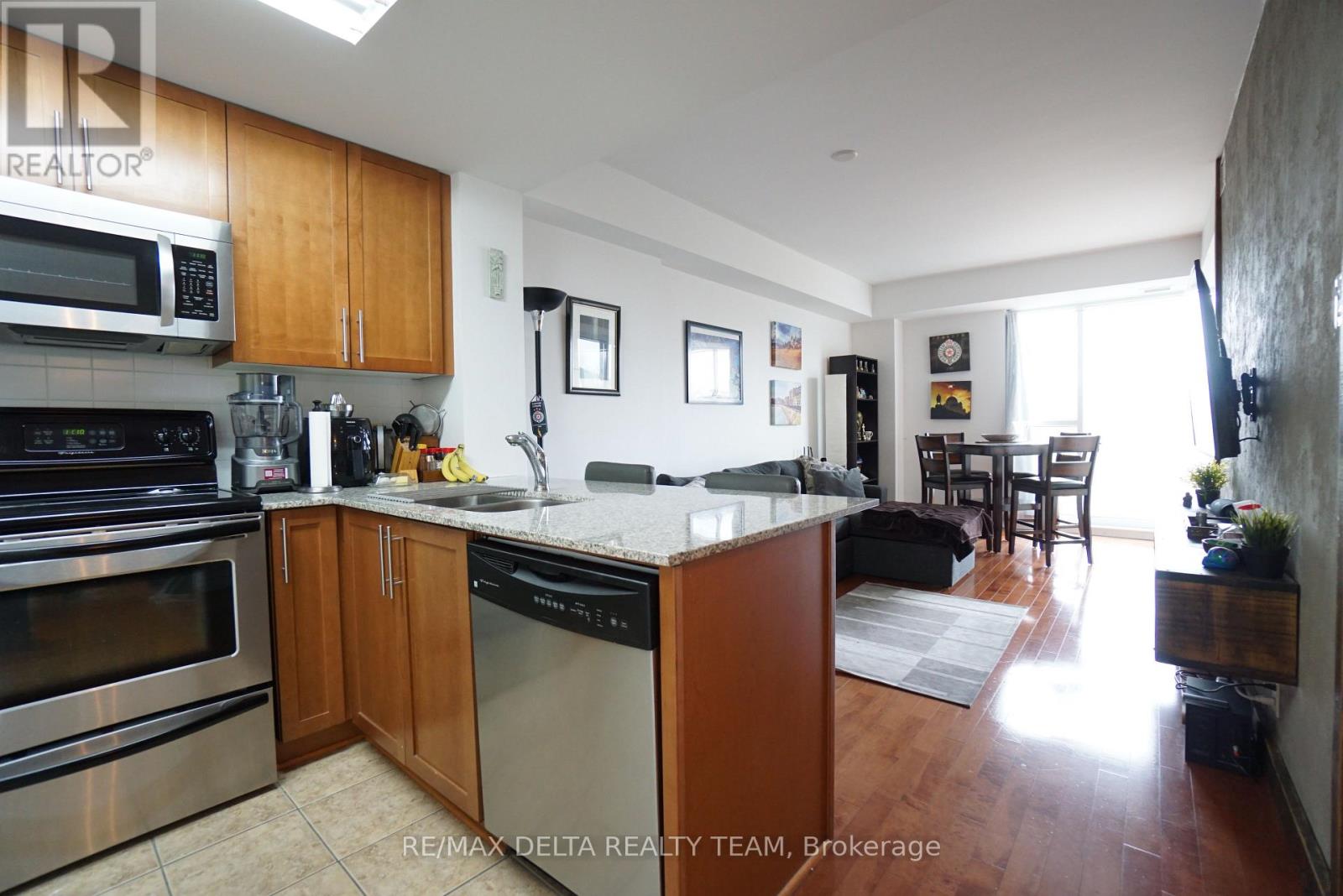 213 - 200 Lett Street, Ottawa, Ontario K1R 0A7 - Photo 12 - X12609338