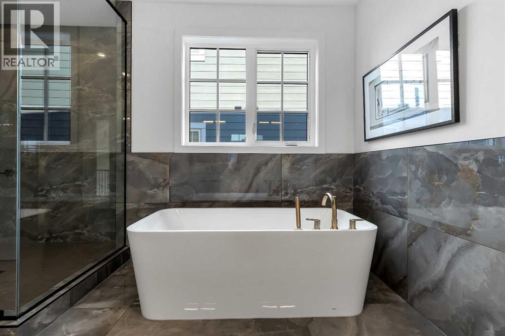 210 Alexandria Green Sw, Calgary, Alberta  T3E 8G8 - Photo 31 - A2266298