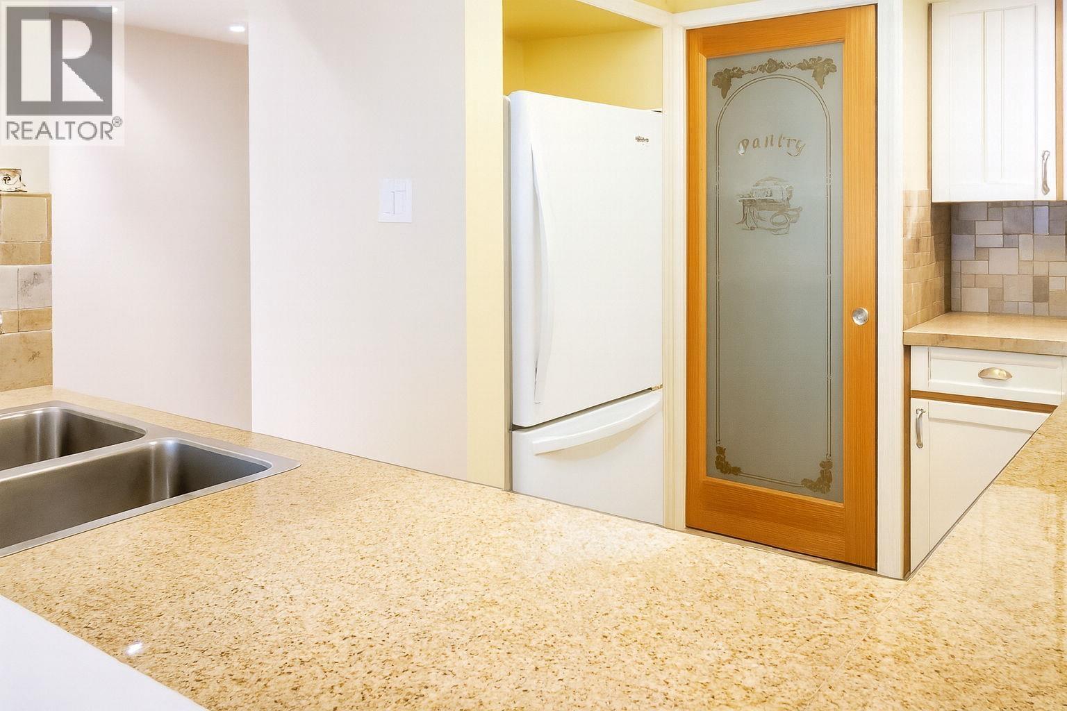 103 460 Westview Street, Coquitlam, British Columbia  V3K 6C9 - Photo 5 - R3073027