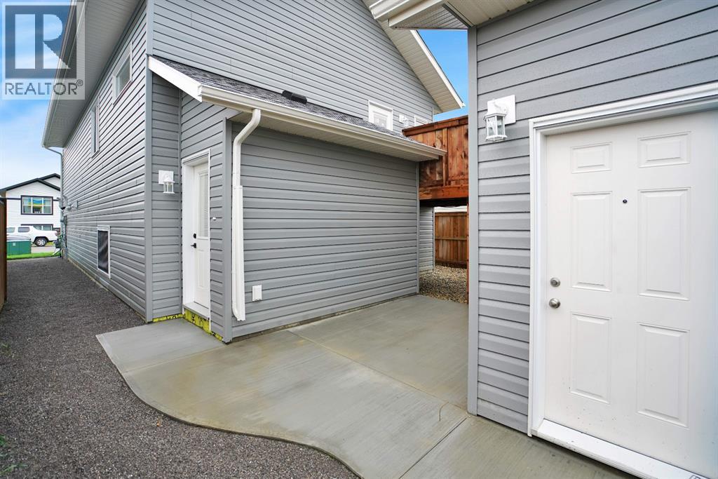 112 Hinshaw Drive, Sylvan Lake, Alberta  T4S 0N3 - Photo 4 - A2274478