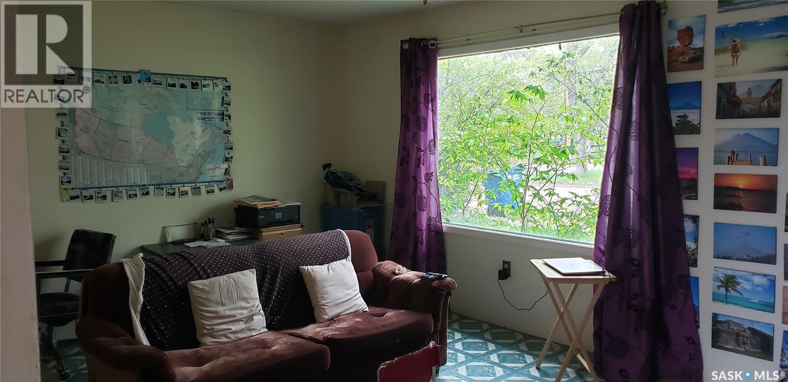 211 2nd Street E, Lafleche, Saskatchewan  S0H 2K0 - Photo 2 - SK025431