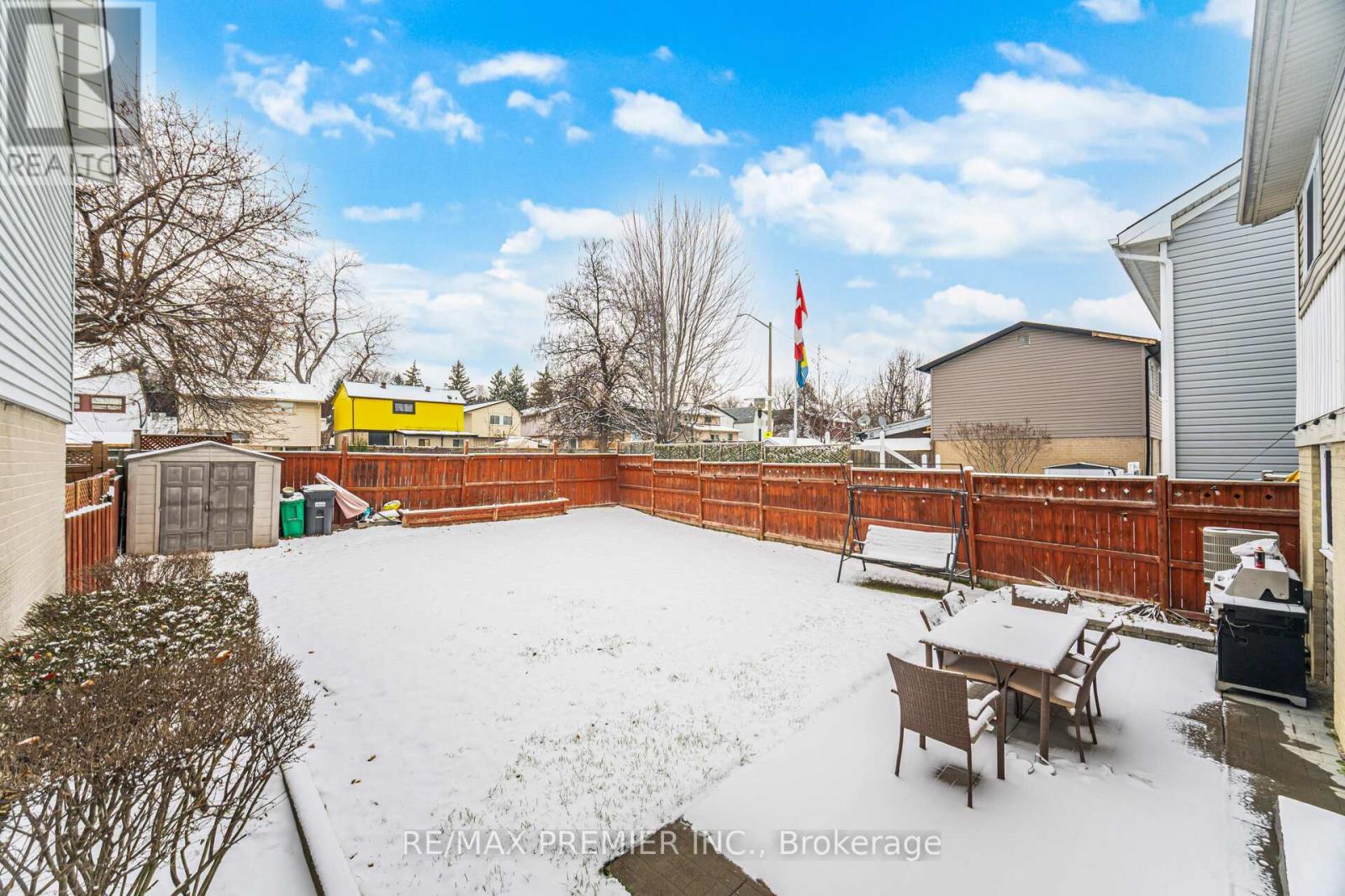 6 Holloway Court, Brampton, Ontario  L6S 1R3 - Photo 37 - W12614498