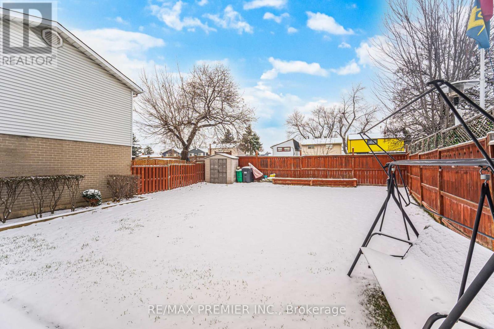 6 Holloway Court, Brampton, Ontario  L6S 1R3 - Photo 38 - W12614498