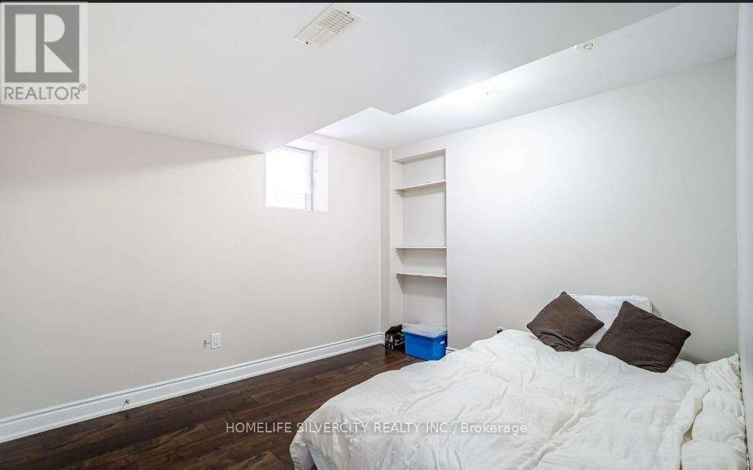 62 Tysonville Circle, Brampton, Ontario  L7A 4B1 - Photo 6 - W12614502