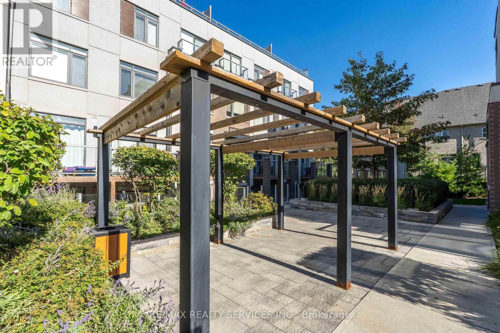 342 - 3062 Sixth Line, Oakville, Ontario  L6M 1P8 - Photo 2 - W12614512