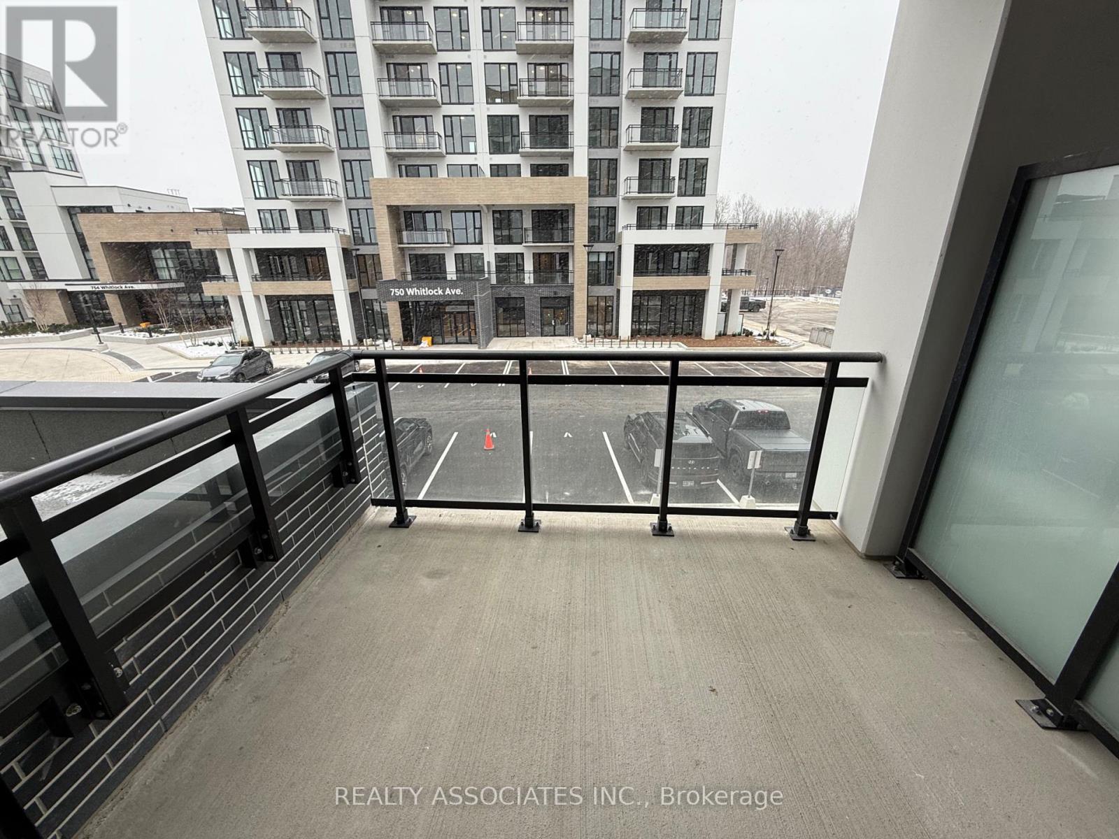 203 - 720 Whitlock Avenue, Milton, Ontario L9E 2B5 - Photo 13 - W12614542