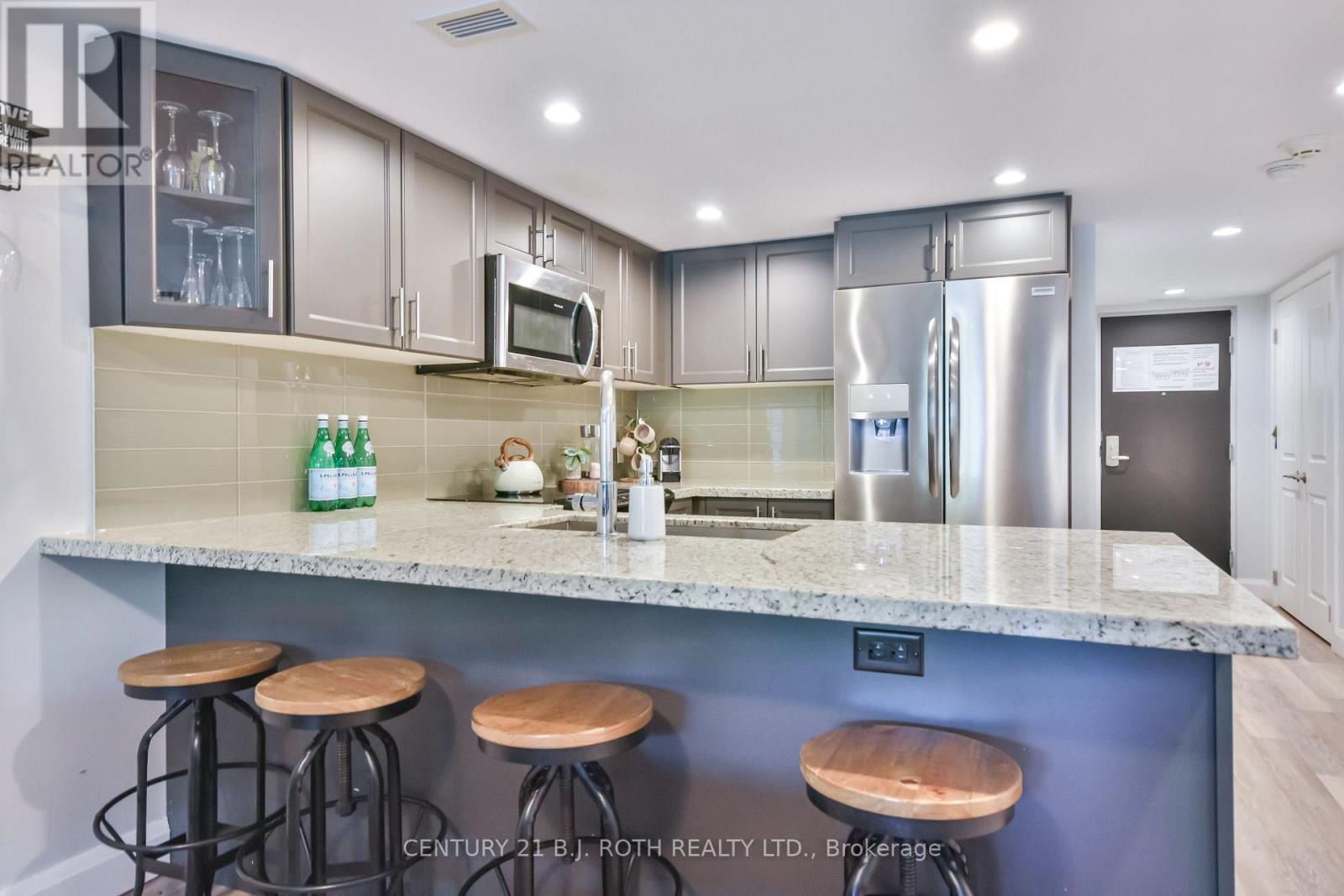 406 - 80 Horseshoe Boulevard, Oro-Medonte, Ontario L4M 4Y8 - Photo 10 - S12413134