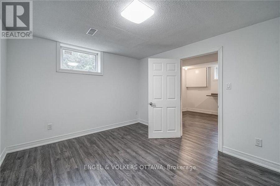 41 Fieldrow Street, Ottawa, Ontario  K2G 2Y6 - Photo 19 - X12614554