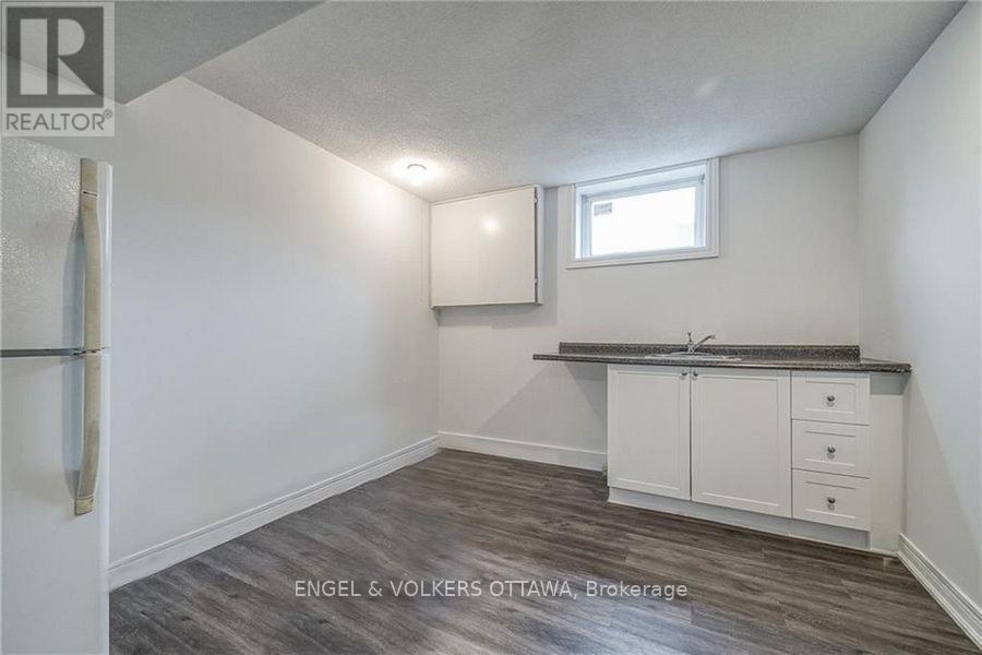 41 Fieldrow Street, Ottawa, Ontario  K2G 2Y6 - Photo 20 - X12614554