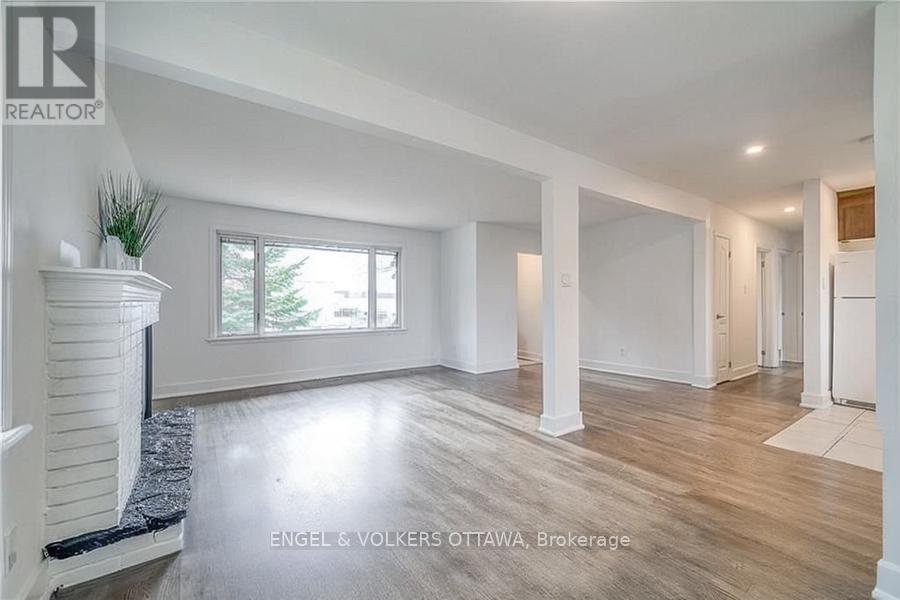 41 Fieldrow Street, Ottawa, Ontario  K2G 2Y6 - Photo 7 - X12614554