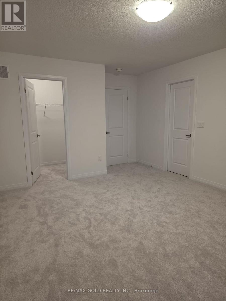 881 Douro Street, Stratford, Ontario N5A 0M3 - Photo 13 - X12614300