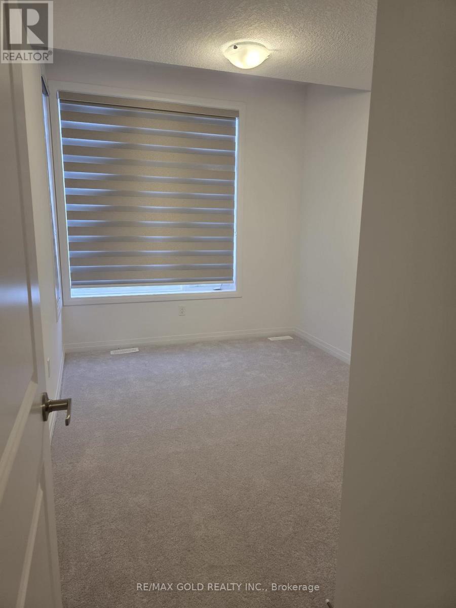 881 Douro Street, Stratford, Ontario N5A 0M3 - Photo 17 - X12614300