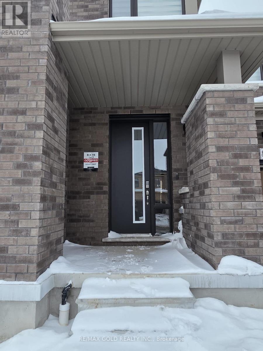 881 Douro Street, Stratford, Ontario N5A 0M3 - Photo 3 - X12614300