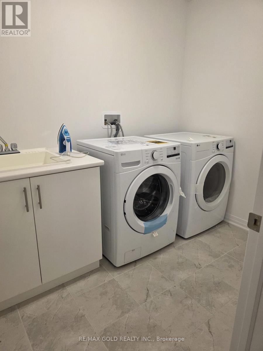 881 Douro Street, Stratford, Ontario N5A 0M3 - Photo 18 - X12614300