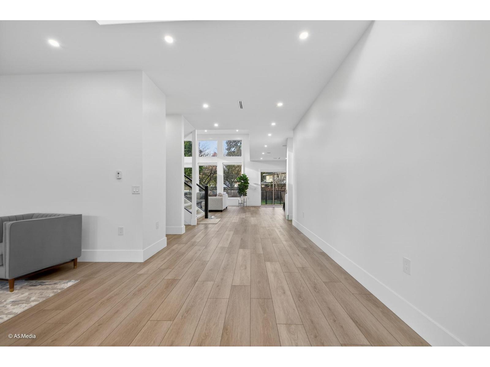 6723 122a Street, Surrey, British Columbia  V3W 0L9 - Photo 9 - R3073037