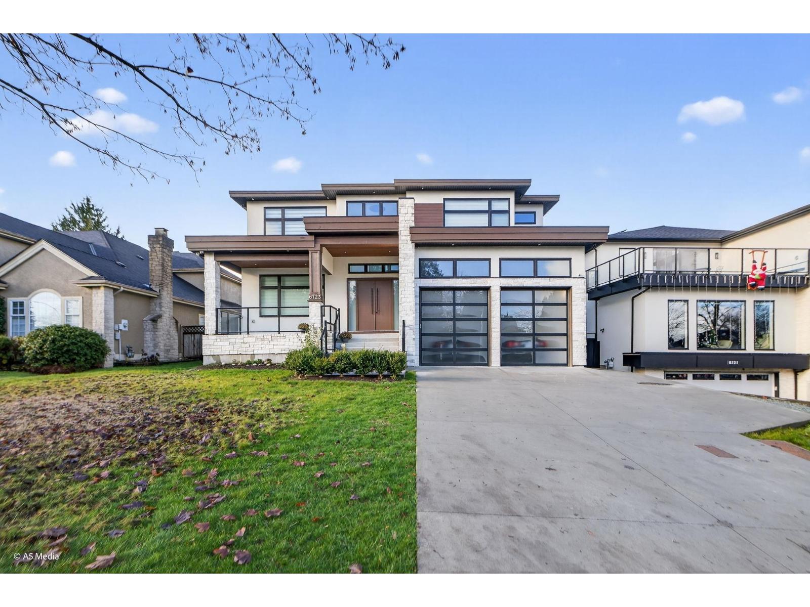 6723 122a Street, Surrey, British Columbia  V3W 0L9 - Photo 1 - R3073037