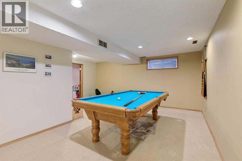 132 Straddock Crescent Sw, Calgary, Alberta  T3H 2S7 - Photo 43 - A2274116