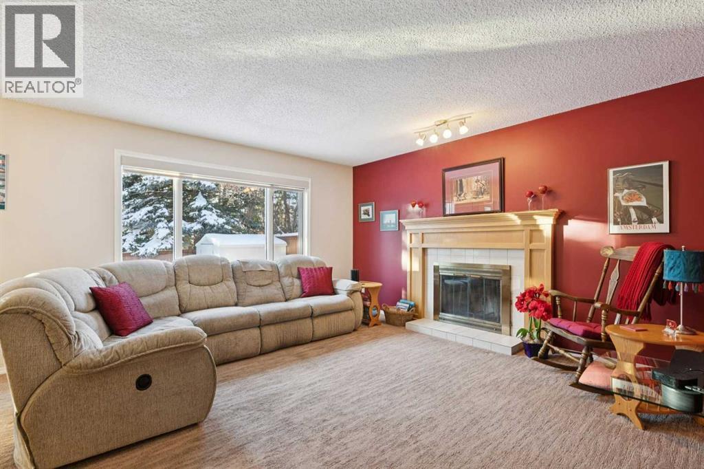 132 Straddock Crescent Sw, Calgary, Alberta  T3H 2S7 - Photo 24 - A2274116