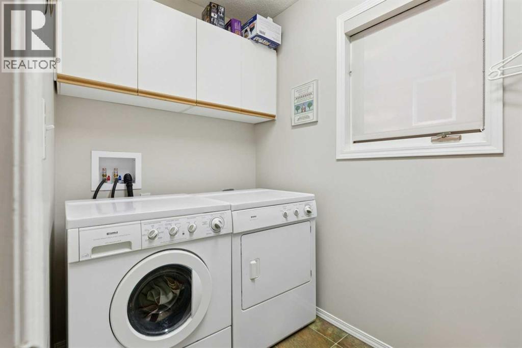 132 Straddock Crescent Sw, Calgary, Alberta  T3H 2S7 - Photo 28 - A2274116