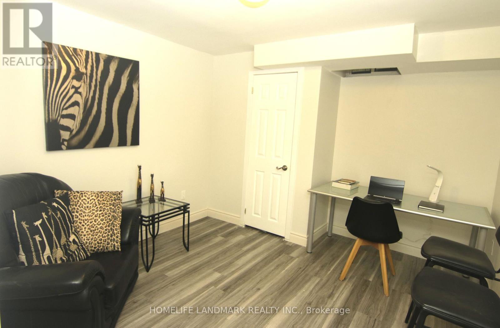 3861 Mulligan Cross, Mississauga, Ontario  L5M 7B2 - Photo 24 - W12611752