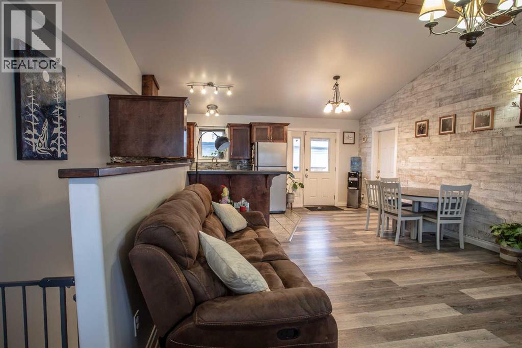 2 Black Spruce Drive, High Level, Alberta  T0H 1Z0 - Photo 2 - A2274355