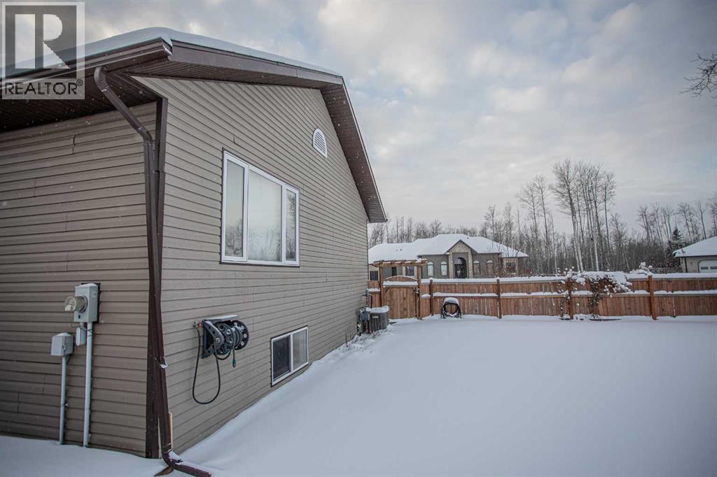 2 Black Spruce Drive, High Level, Alberta  T0H 1Z0 - Photo 42 - A2274355