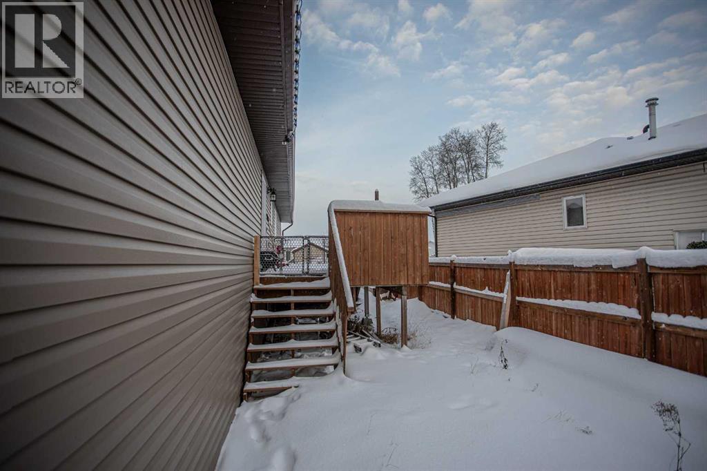 2 Black Spruce Drive, High Level, Alberta  T0H 1Z0 - Photo 37 - A2274355
