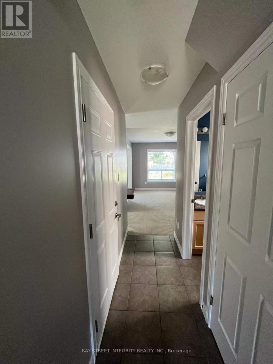 1993 Denview Avenue, London North, Ontario  N6G 0G3 - Photo 3 - X12614562