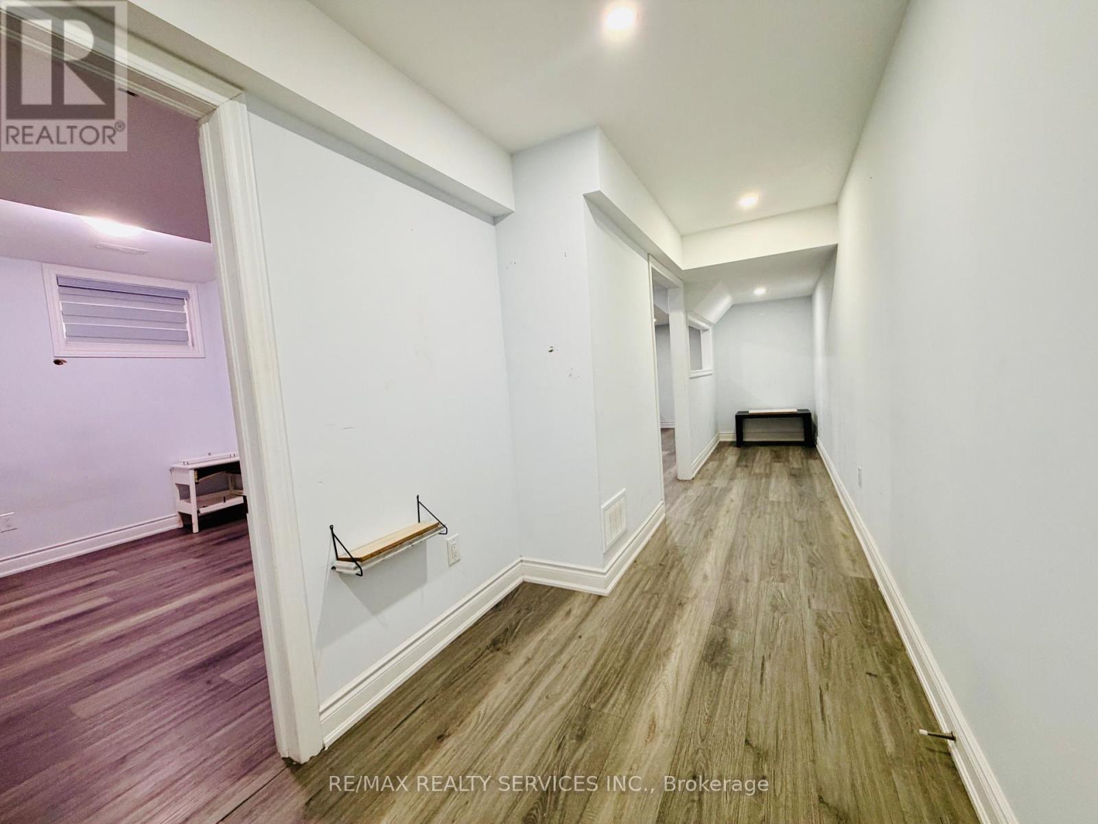 67 Larson Peak Road, Caledon, Ontario L7C 3P2 - Photo 11 - W12614534