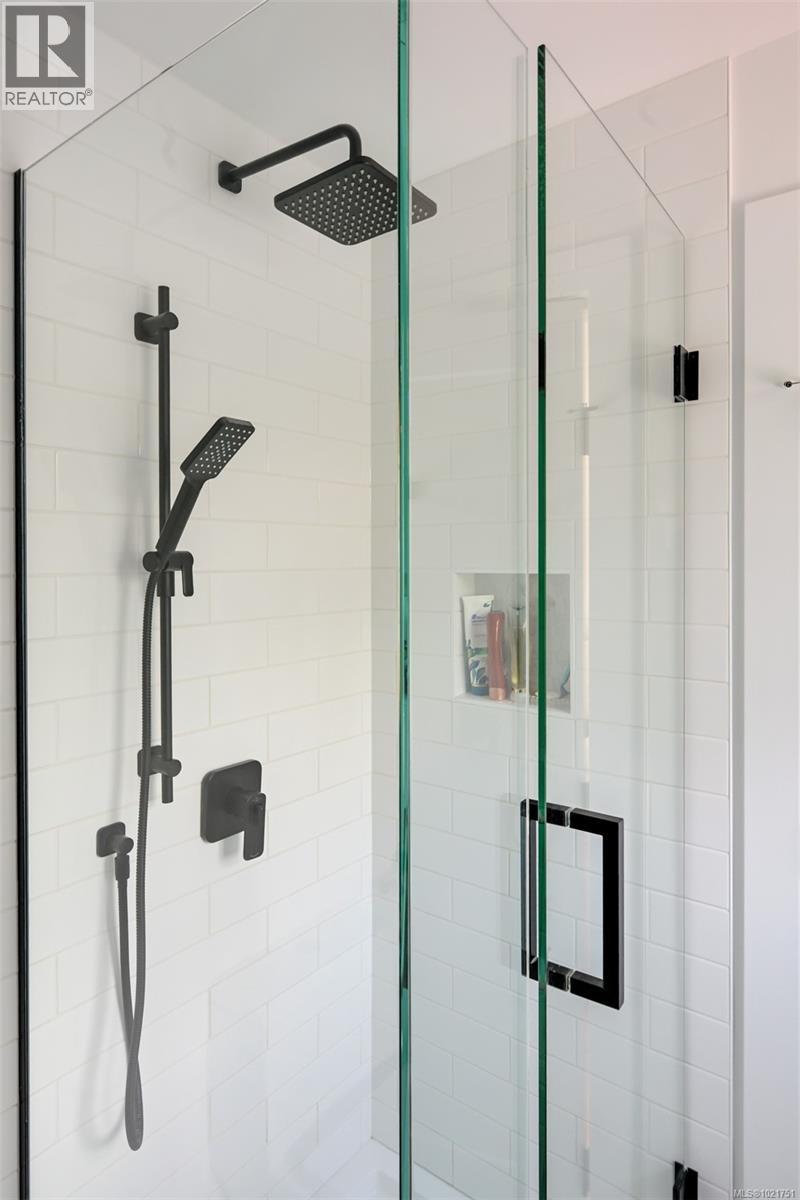 8 Woodville Pl, View Royal, British Columbia  V9B 1E6 - Photo 22 - 1021751