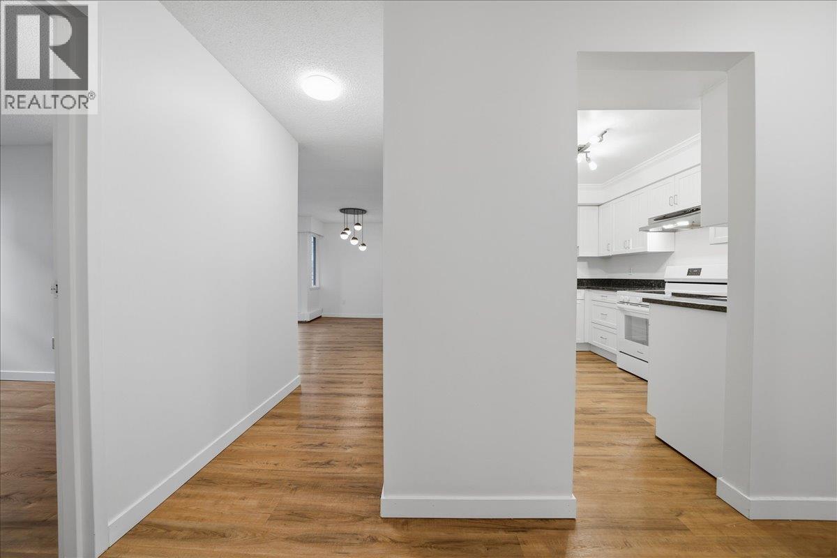 Ph 406 1340 Duchess Avenue, West Vancouver, British Columbia  V7T 1H6 - Photo 24 - R3066031