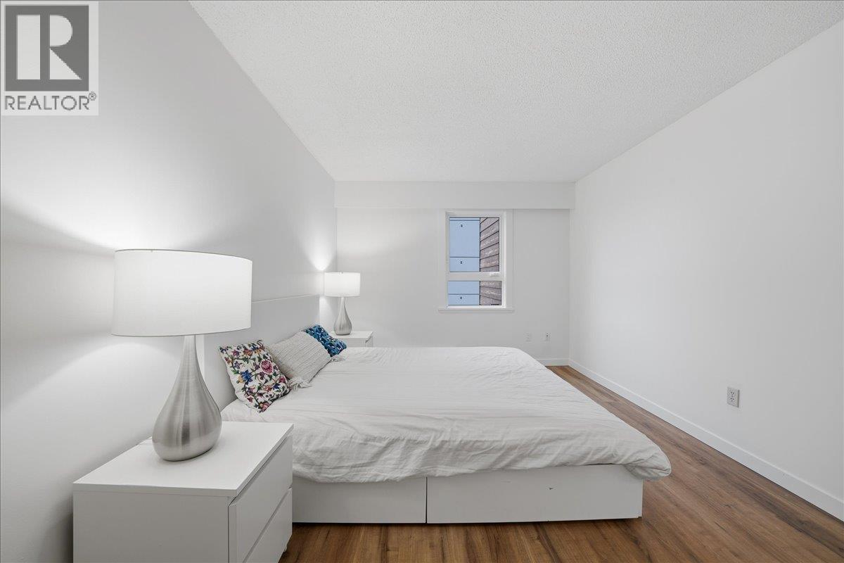 Ph 406 1340 Duchess Avenue, West Vancouver, British Columbia  V7T 1H6 - Photo 15 - R3066031