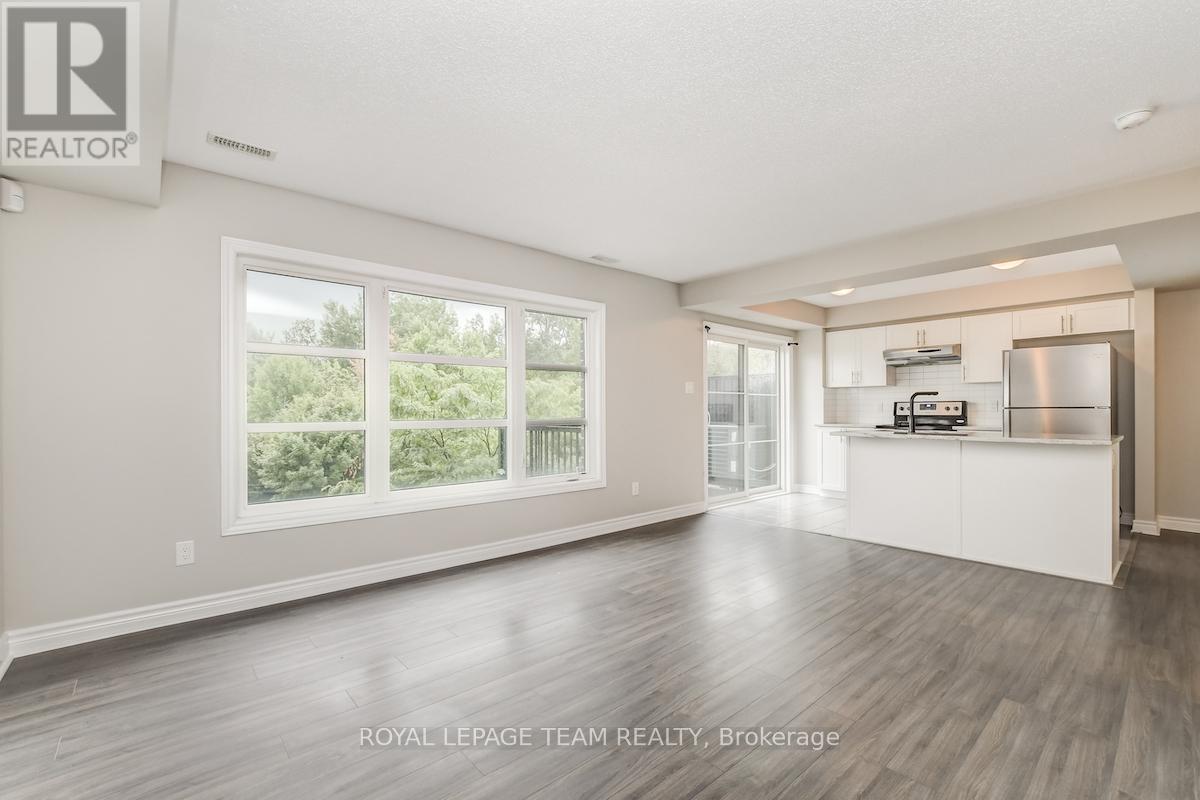 408 Silverstone Way, Ottawa, Ontario K2J 5X5 - Photo 3 - X12614572