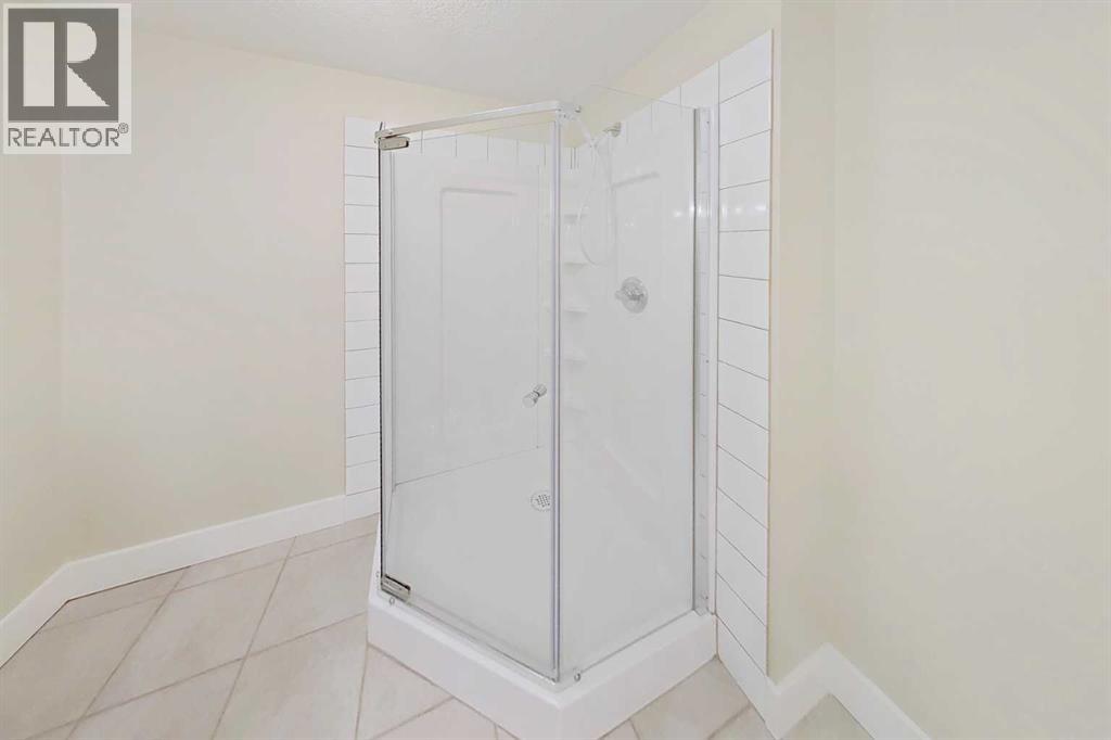 6 Heritage View, Cochrane, Alberta  T4C 0E4 - Photo 33 - A2270660