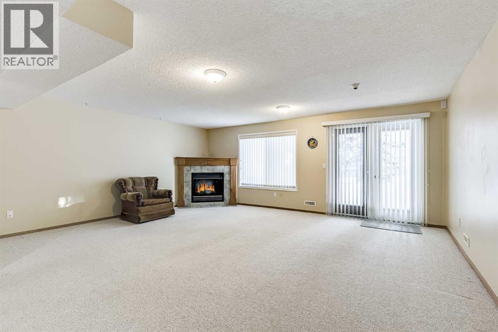 19 Signature Villas Sw, Calgary, Alberta  T3H 3A1 - Photo 15 - A2273041