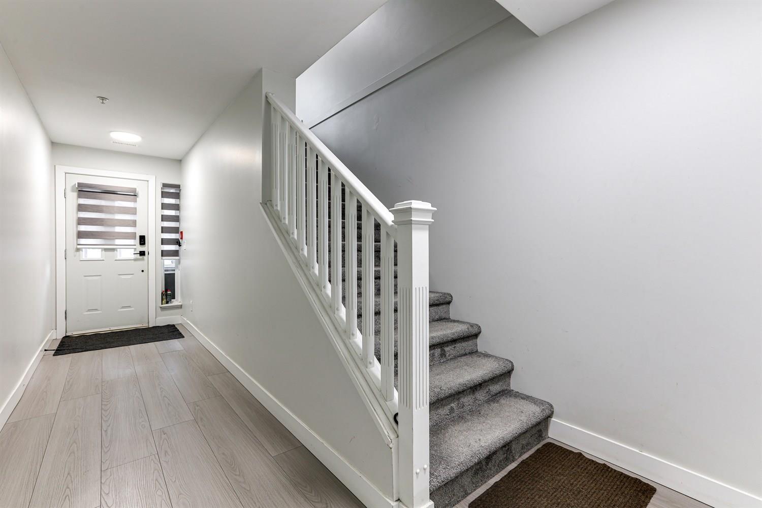 10 12040 68 Avenue, Surrey, British Columbia  V3W 1P5 - Photo 2 - R3072971