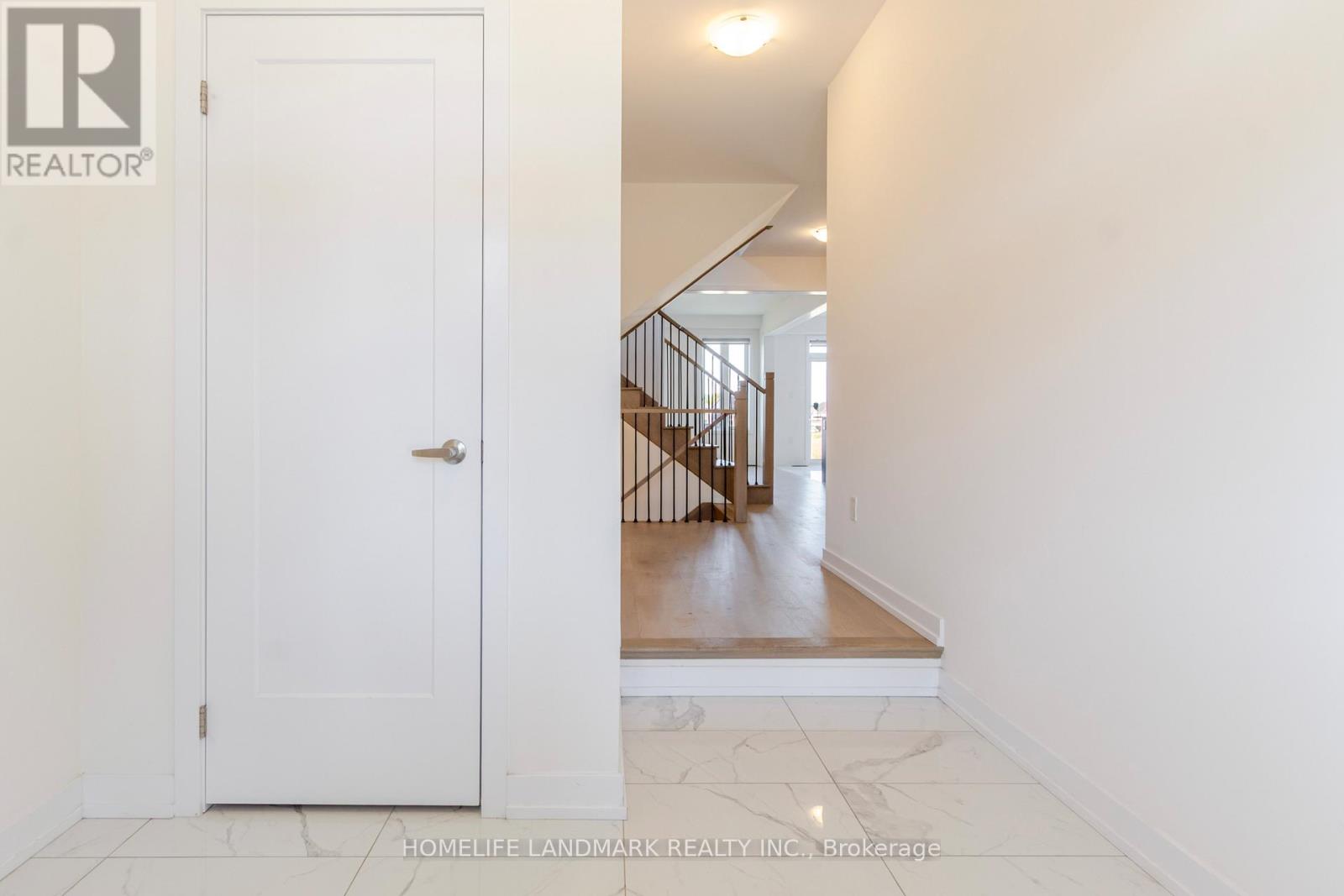 141 Lumb Drive, Cambridge, Ontario  N1T 0E7 - Photo 3 - X12614570