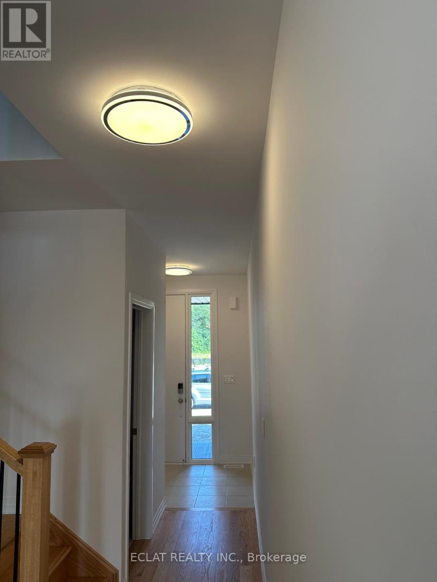 8 Poett Avenue, Stratford, Ontario  N5A 0M2 - Photo 6 - X12614588